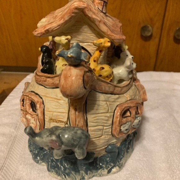 Noah's Ark Decorative Sculpture Large Ceramic - Picture 3 of 7